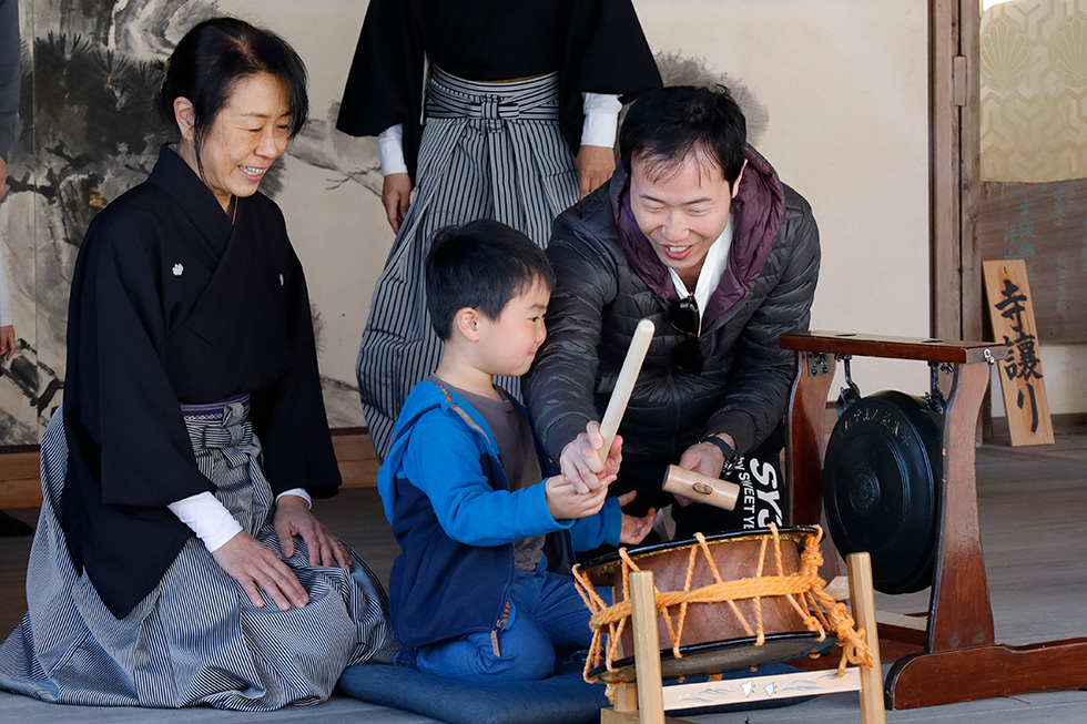 鞍馬寺公演体験コーナーイメージ02