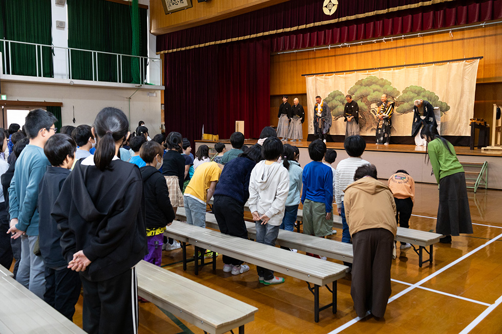 乾隆校締めイメージ