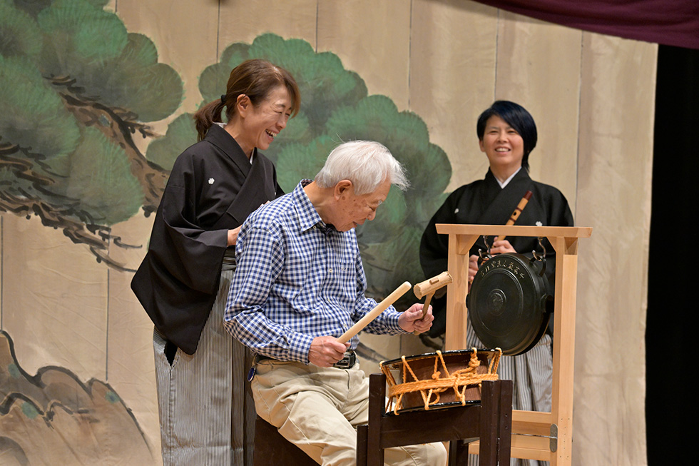 鉦太鼓体験コーナーイメージ02