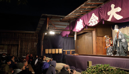 ゑんま堂狂言本公演の様子